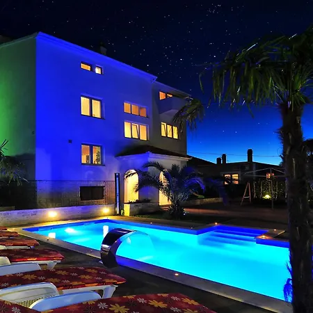 Affittacamere And With A Swimming Pool - Zadar - 5906