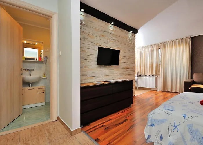 And With A Swimming Pool Sukosan, Zadar - 5906 Gasthof 3*