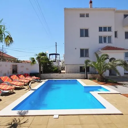 And With A Swimming Pool Sukosan, Zadar - 5906 Гостевой дом