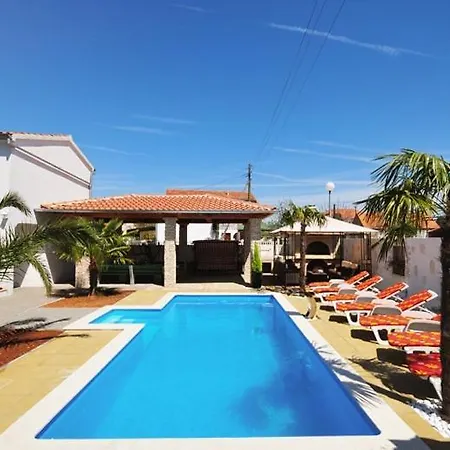 And With A Swimming Pool Sukosan, Zadar - 5906 Guest house Sukosan