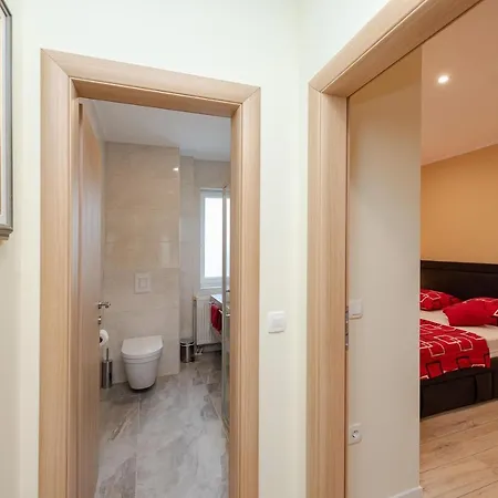 And With A Swimming Pool - Zadar - 5906 بيت ضيافة