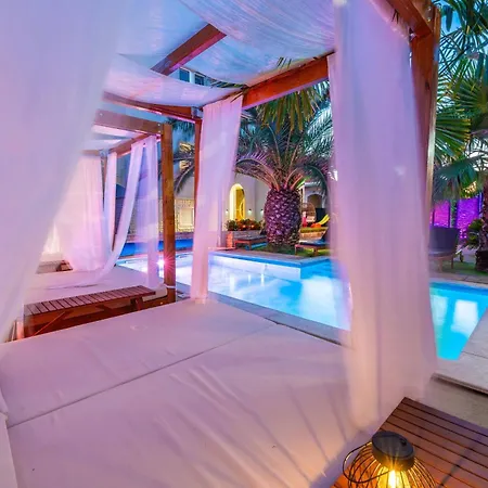 And With A Swimming Pool - Zadar - 5906 بيت ضيافة