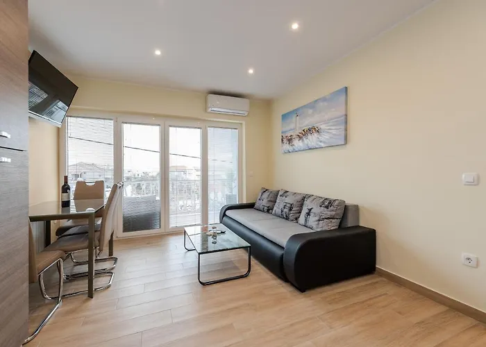 And With A Swimming Pool Sukosan, Zadar - 5906 Penzion Sukošan